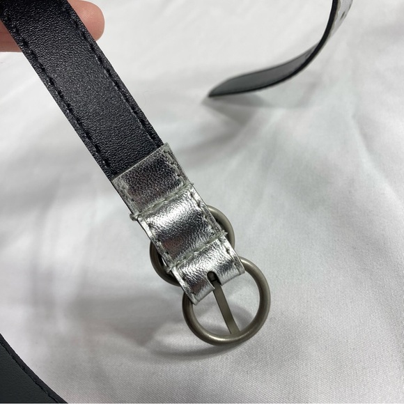 Metallic Silver Double Ring Buckle Belt - Picture 3 of 4